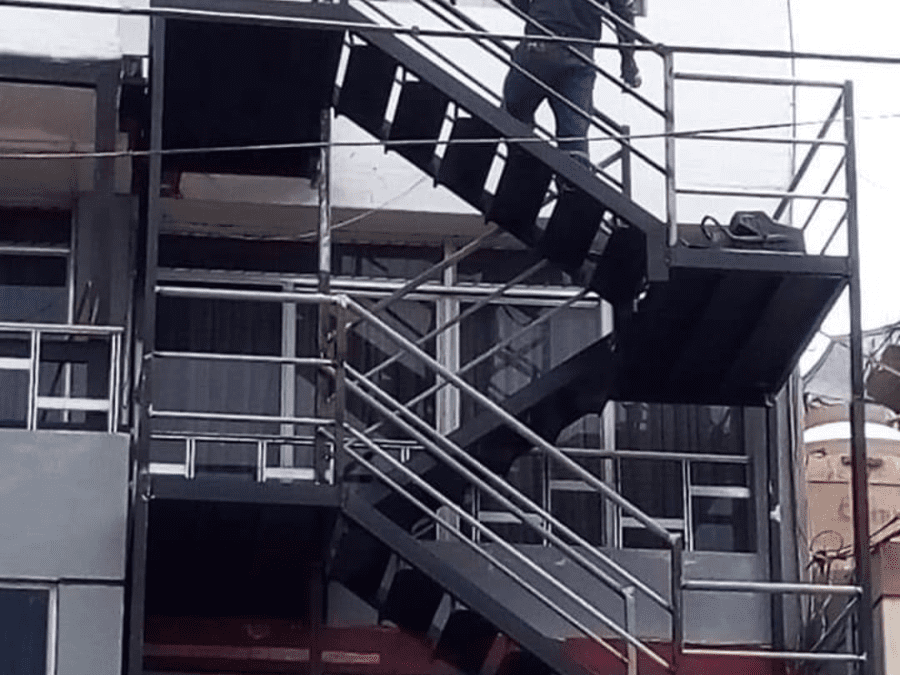 Escaleras metálicas